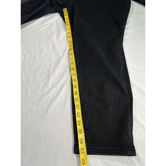 Torrid Women’s Black Mid Rise Skinny Super Soft Jeans Size 24R - Picture 8 of 9